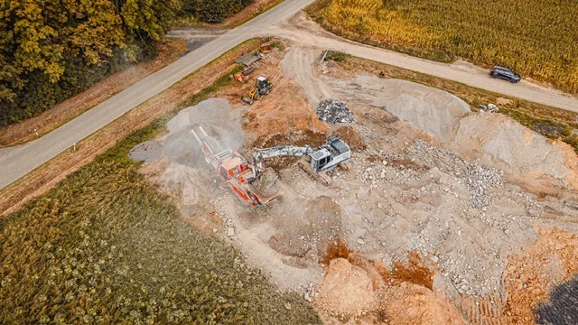 Luftaufnahme einer geräumten Baustellenfläche